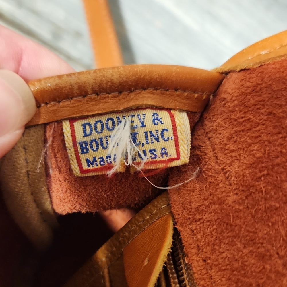 Vintage Dooney & Bourke Crossbody - Picture 9 of 16